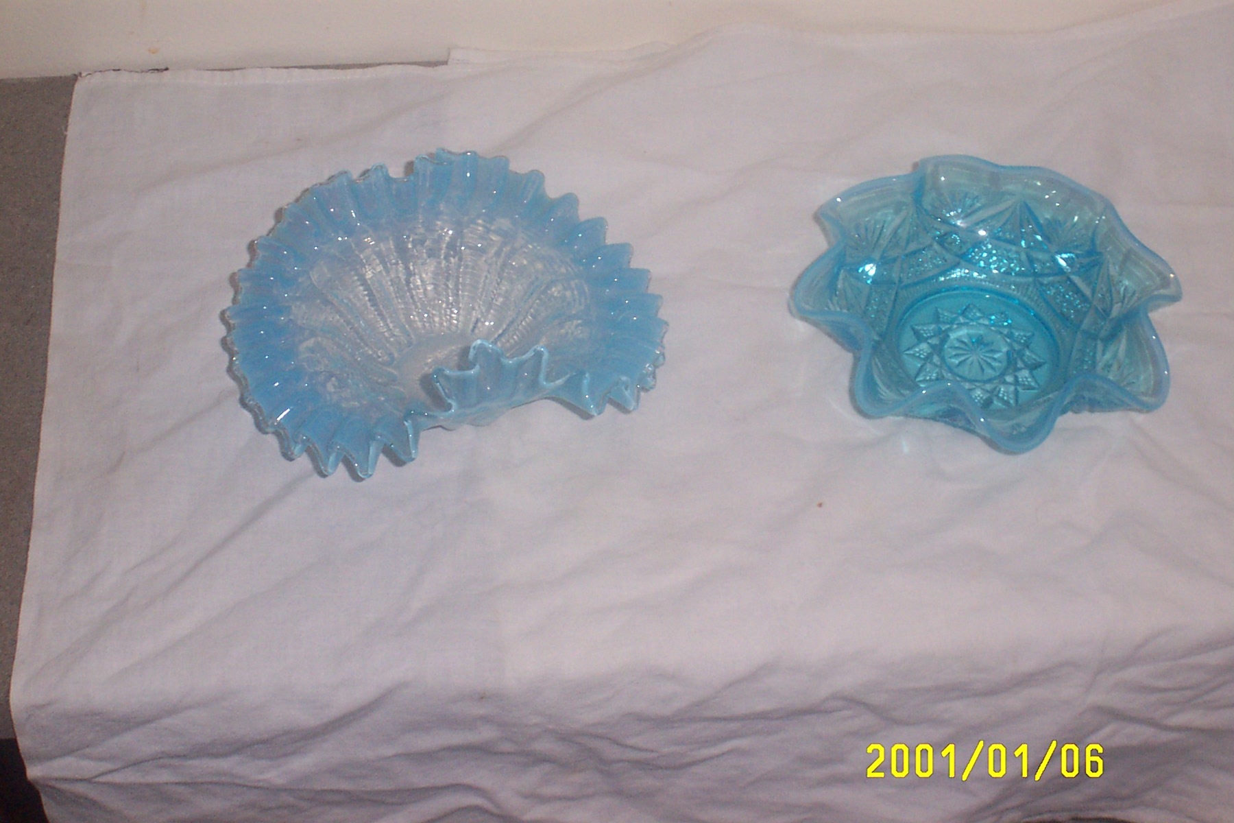 decortive glass bowls two bowls