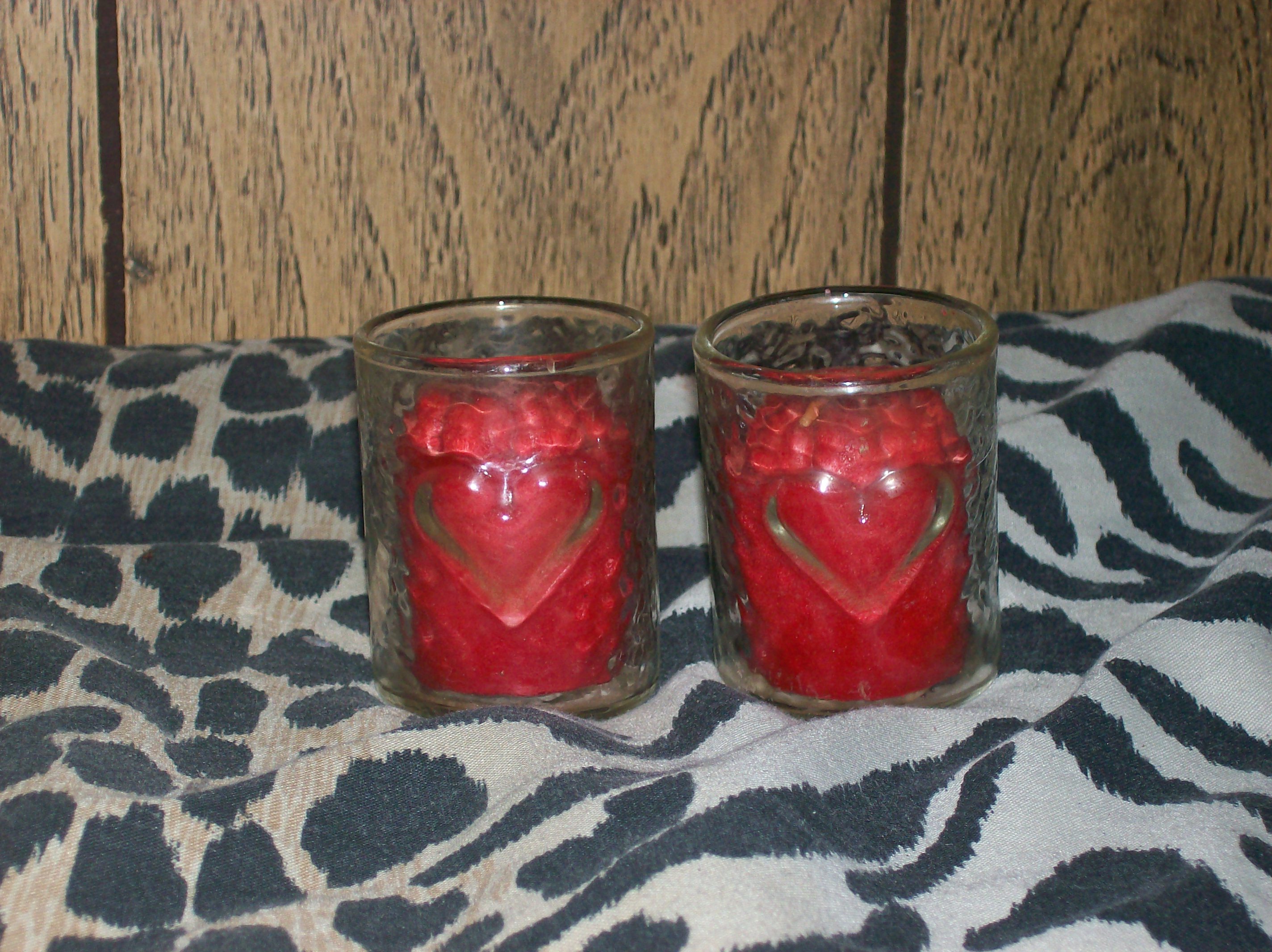 ****SET 2 HEART CANDLE HOLDERS****