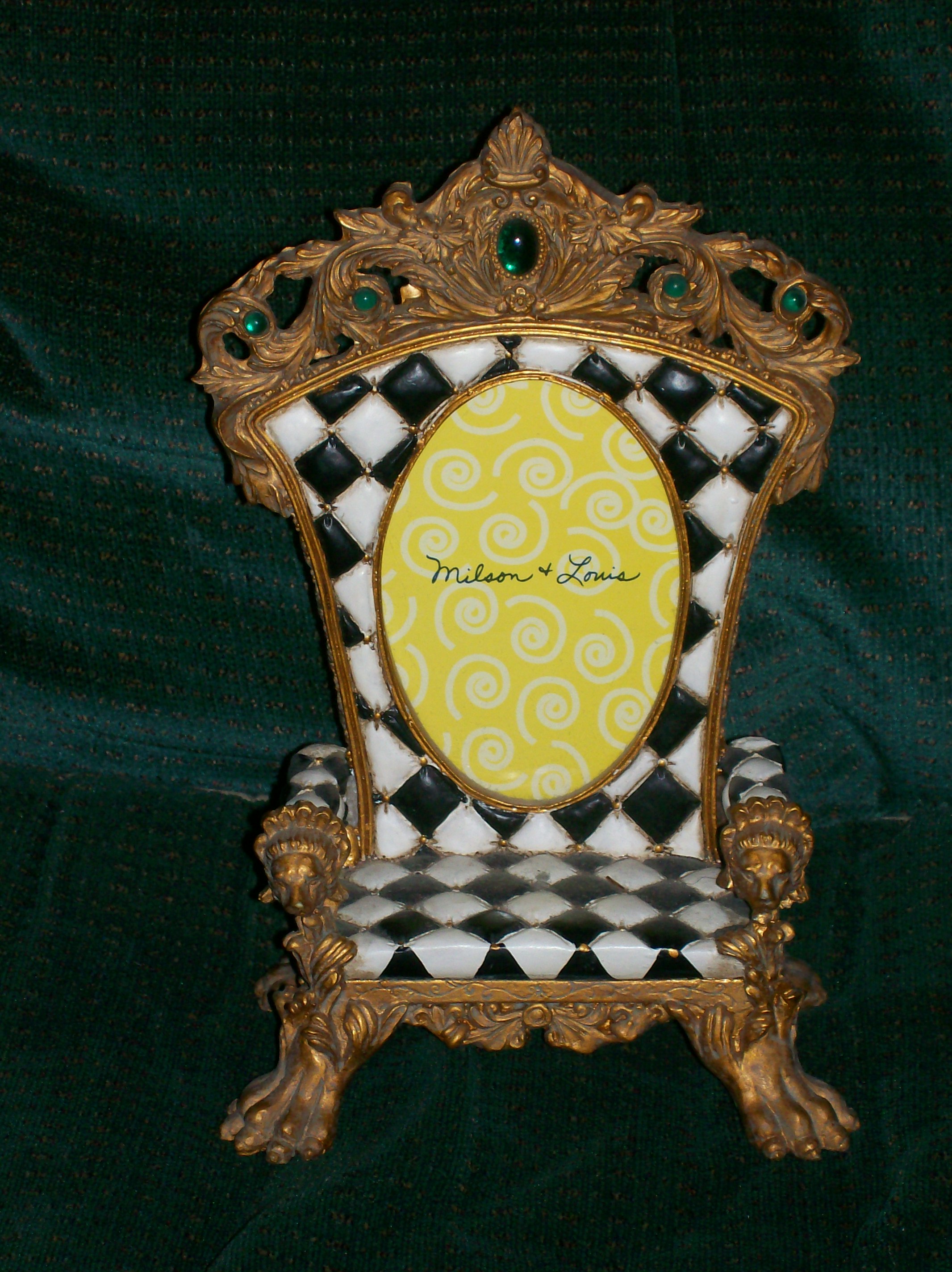 CHAIR PICTURE FRAME