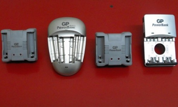 Set of four battery chargers (005)