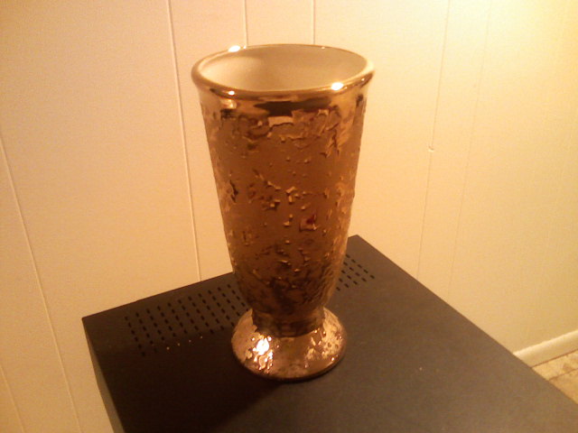 32 ct. Gold Vase