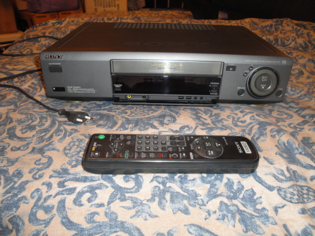 Sony VHS Multi Video Cassette Player/Recorder