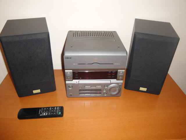 Sony Mini Hi Fi CD/Radio/Cassette Player