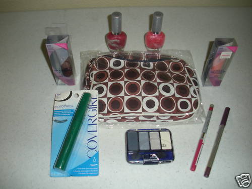 (New) Covergirl makeup, with travel bag