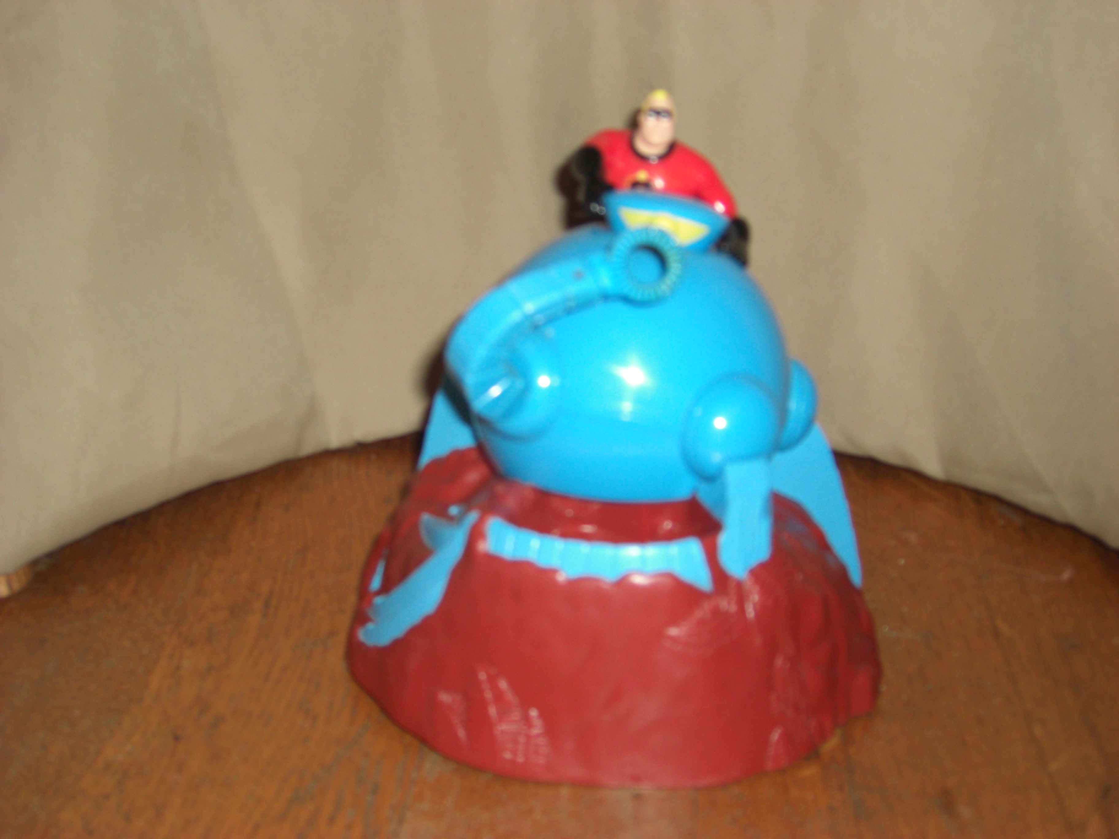 Disney Pixar The Incredibles Battery Operated Bubble Blower