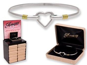 Amour Heart Bangle Bracelet