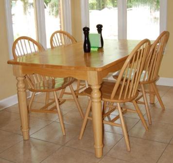 Country Style Light Pine Wood Dining Table w/ 6 chairs