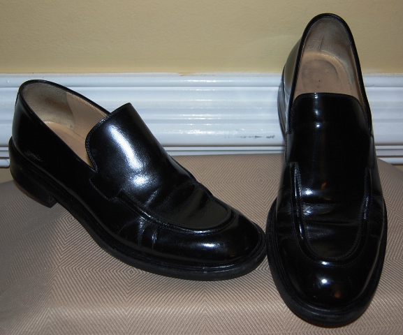 Gucci Loafers - Black Leather - Women\'s Size 8 1/2