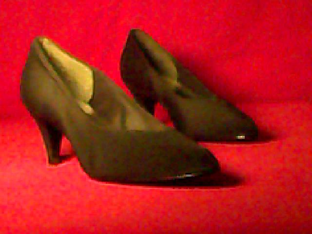 Women Dress Shoes Black Size 8 1/2w Satin Pumps