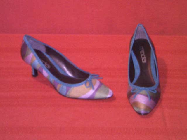 Women\'s shoes size 7 1/2 color: mixed
