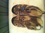 Keen Sandals Size 10 barely worn