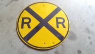 RR Crossing sign