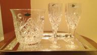 GOLDINGER CRYSTAL CHAMPAGNE ICE BUCKET WITH FOUR CHAMPAGNE FLUTES