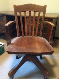 Vintage wood swivel desk chair - Danny Freeman's
