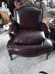 Broyhill Lather chair&ottoman&lumbar pillow