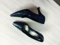 Ladies Navy Pumps East 5th size 8.5