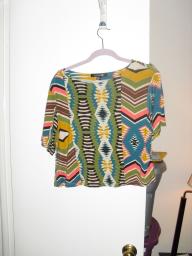 Forever 21 Aztec Print Cropped Top Size Medium