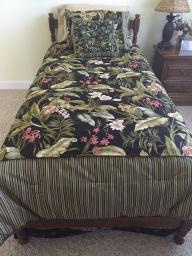 Twin bed comforter